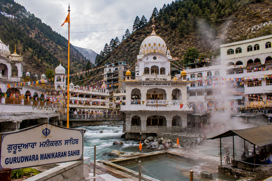 Gurudwara Manikaran Sahib – A Divine Spiritual Place in India